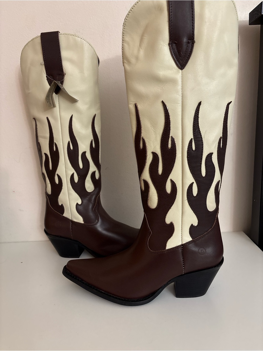 New Dingo Brown and Cream Western Knee-High Cowboy Boots 6 M - Picture 2 of 9